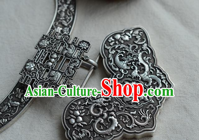 China Traditional Silver Carving Butterfly Longevity Lock Jewelry Accessories National Wedding Necklace Pendant China Traditional Silver Carving Butterfly Longevity Lock Jewelry Accessories National Wedding Necklace Pendant