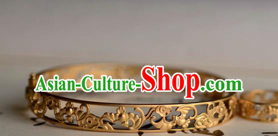 China National Golden Bracelet Jewelry Traditional Handmade Carving Bats Bangle Accessories China National Golden Bracelet Jewelry Traditional Handmade Carving Bats Bangle Accessories