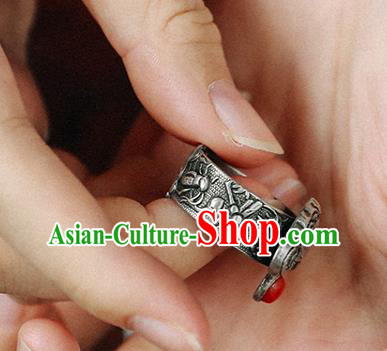 China Traditional Circlet Handmade Silver Carving Bat Ring Jewelry Accessories China Traditional Circlet Handmade Silver Carving Bat Ring Jewelry Accessories