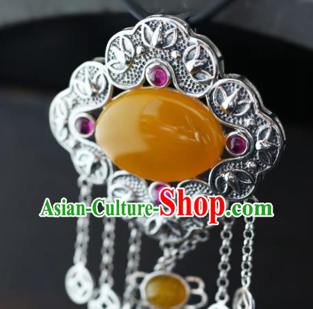 China Traditional Necklace Classical Cheongsam Silver Tassel Necklet Canary Stone Jewelry Accessories China Traditional Necklace Classical Cheongsam Silver Tassel Necklet Canary Stone Jewelry Accessories