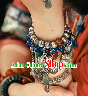 China Classical Silver Tassel Wristlet Chain Traditional Bracelet Accessories Bangle Jewelry China Classical Silver Tassel Wristlet Chain Traditional Bracelet Accessories Bangle Jewelry