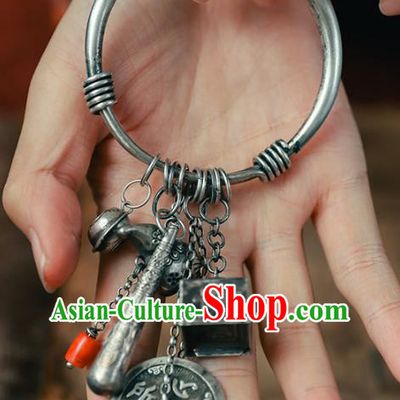 China Traditional Bracelet Accessories Bangle Jewelry Classical Silver Tassel Wristlet Chain