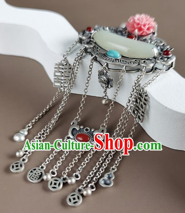Chinese Handmade National Silver Tassel Breastpin Pendant Cheongsam Jewelry Accessories Classical Jade Brooch Chinese Handmade National Silver Tassel Breastpin Pendant Cheongsam Jewelry Accessories Classical Jade Brooch