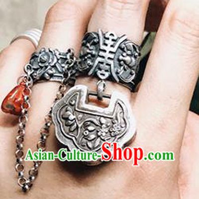 China National Silver Lock Ring Traditional Handmade Wedding Circlet Jewelry Accessories