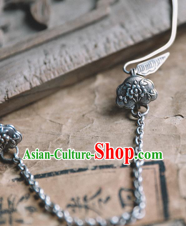 Chinese Ethnic Silver Plum Blossom Necklet Classical Cheongsam Jewelry Accessories Handmade National Necklace Chinese Ethnic Silver Plum Blossom Necklet Classical Cheongsam Jewelry Accessories Handmade National Necklace