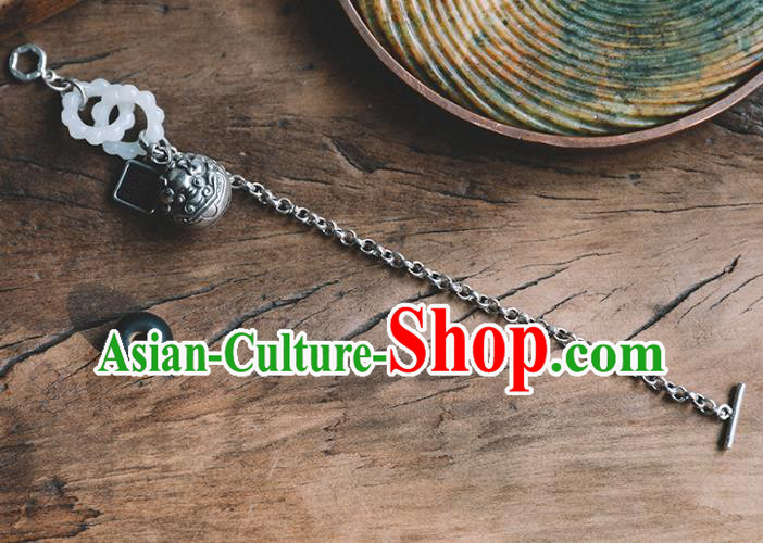China Traditional White Jade Rings Bracelet Accessories Classical Bangle Silver Bell Wristlet Jewelry China Traditional White Jade Rings Bracelet Accessories Classical Bangle Silver Bell Wristlet Jewelry