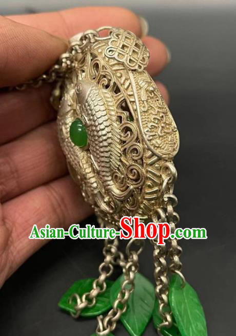 Chinese Handmade National Chrysoprase Sachet Pendant Cheongsam Jewelry Classical Golden Waist Accessories Chinese Handmade National Chrysoprase Sachet Pendant Cheongsam Jewelry Classical Golden Waist Accessories