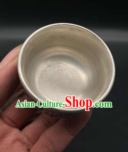 Handmade Chinese Carving Dragon Cup Ornaments Traditional Copper Craft Tasse Teacup Handmade Chinese Carving Dragon Cup Ornaments Traditional Copper Craft Tasse Teacup