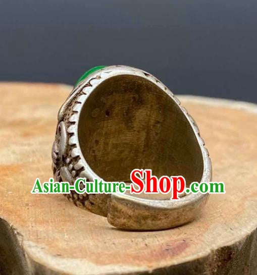 China Handmade Jewelry Accessories Traditional Chrysoprase Thimble Circlet National Silver Ring China Handmade Jewelry Accessories Traditional Chrysoprase Thimble Circlet National Silver Ring
