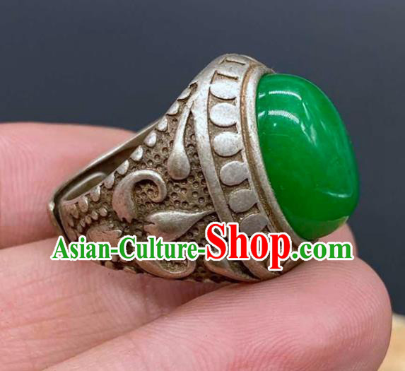 China Handmade Jewelry Accessories Traditional Chrysoprase Thimble Circlet National Silver Ring China Handmade Jewelry Accessories Traditional Chrysoprase Thimble Circlet National Silver Ring