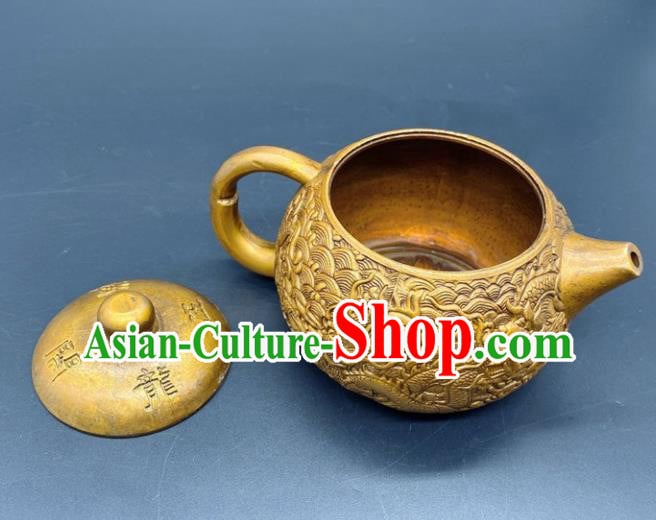Handmade Chinese Carving Dragon Teapot Ornaments Traditional Brass Craft Copper Kettle Handmade Chinese Carving Dragon Teapot Ornaments Traditional Brass Craft Copper Kettle