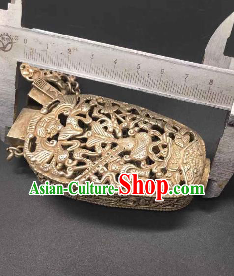 Chinese Handmade National Sachet Pendant Jewelry Classical Ethnic Accessories Carving Gourd Brooch Chinese Handmade National Sachet Pendant Jewelry Classical Ethnic Accessories Carving Gourd Brooch