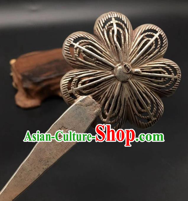 China Traditional Hair Accessories Classical Silver Peony Hairpin Handmade Hair Stick China Traditional Hair Accessories Classical Silver Peony Hairpin Handmade Hair Stick