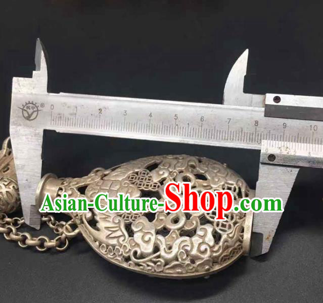 Chinese National Sachet Pendant Jewelry Handmade Carving Brooch Classical Ethnic Silver Accessories Chinese National Sachet Pendant Jewelry Handmade Carving Brooch Classical Ethnic Silver Accessories