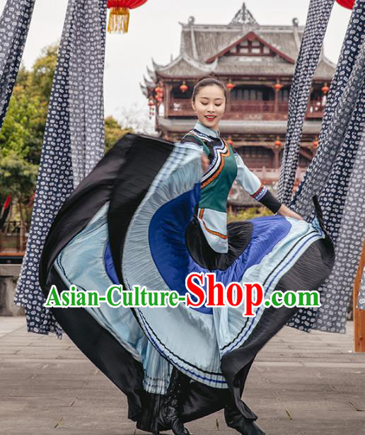 China Traditional Yi Nationality Folk Dance Clothing Ethnic Women Dance Outfits China Traditional Yi Nationality Folk Dance Clothing Ethnic Women Dance Outfits
