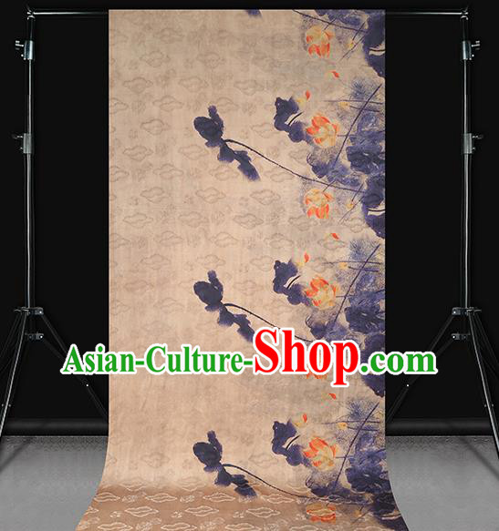 China Traditional Silk Fabric Classical Lotus Pattern Gambiered Guangdong Gauze Cheongsam Drapery China Traditional Silk Fabric Classical Lotus Pattern Gambiered Guangdong Gauze Cheongsam Drapery