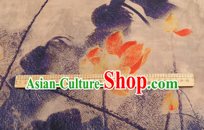 China Traditional Silk Fabric Classical Lotus Pattern Gambiered Guangdong Gauze Cheongsam Drapery China Traditional Silk Fabric Classical Lotus Pattern Gambiered Guangdong Gauze Cheongsam Drapery