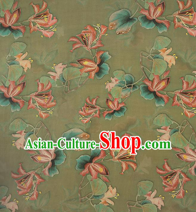Chinese Traditional Green Silk Drapery Cheongsam Gambiered Guangdong Gauze Fabric Classical Flowers Pattern Brocade Chinese Traditional Green Silk Drapery Cheongsam Gambiered Guangdong Gauze Fabric Classical Flowers Pattern Brocade