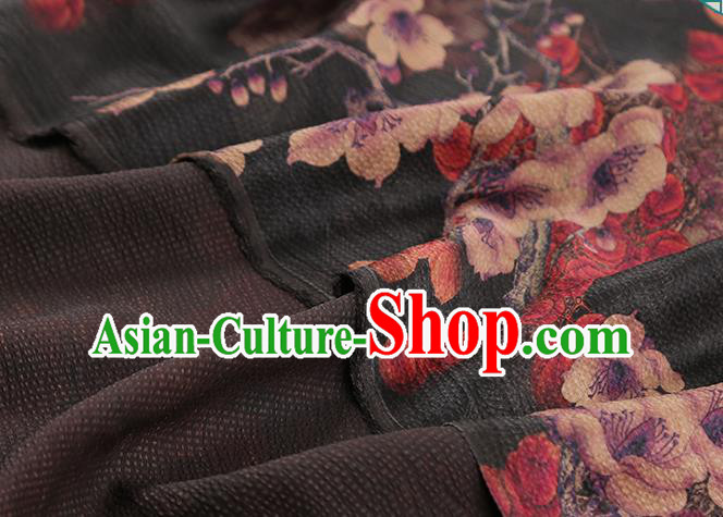 Chinese Cheongsam Black Gambiered Guangdong Gauze Classical Pattern Silk Drapery Traditional Brocade Fabric Chinese Cheongsam Black Gambiered Guangdong Gauze Classical Pattern Silk Drapery Traditional Brocade Fabric