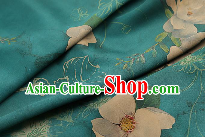 Chinese Cheongsam Green Gambiered Guangdong Gauze Traditional Brocade Drapery Classical Flowers Pattern Silk Fabric Chinese Cheongsam Green Gambiered Guangdong Gauze Traditional Brocade Drapery Classical Flowers Pattern Silk Fabric