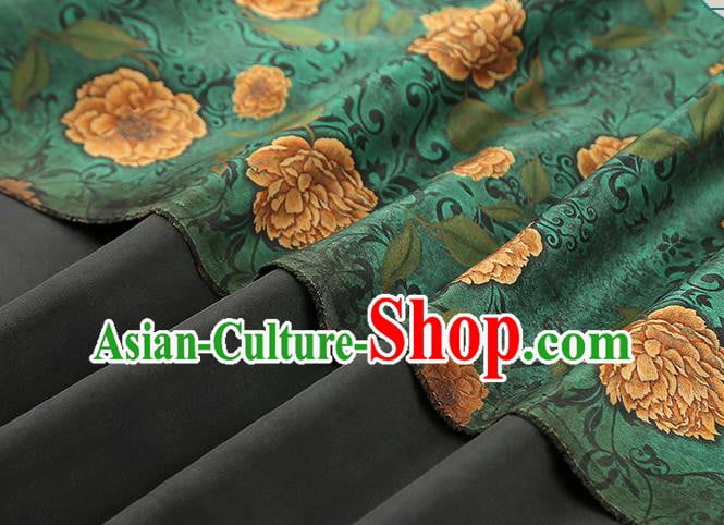 Chinese Classical Roses Pattern Gambiered Guangdong Gauze Traditional Cheongsam Brocade Fabric Green Silk Drapery Chinese Classical Roses Pattern Gambiered Guangdong Gauze Traditional Cheongsam Brocade Fabric Green Silk Drapery