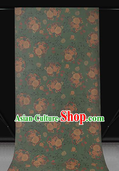 Chinese Traditional Qipao Dress Gambiered Guangdong Gauze Fabric Classical Chrysanthemum Pattern Green Silk Drapery Chinese Traditional Qipao Dress Gambiered Guangdong Gauze Fabric Classical Chrysanthemum Pattern Green Silk Drapery