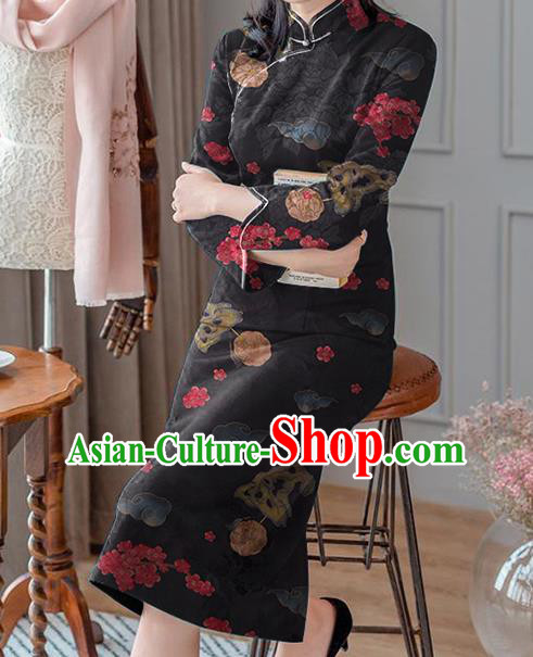 Chinese Traditional Cheongsam Silk Fabric Classical Black Gambiered Guangdong Gauze Material Chinese Traditional Cheongsam Silk Fabric Classical Black Gambiered Guangdong Gauze Material