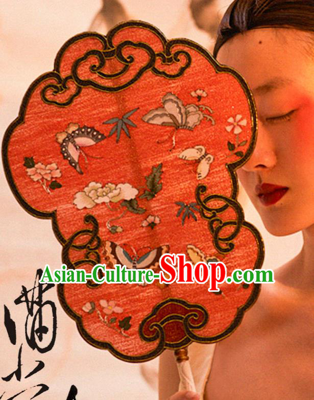 China Traditional Hanfu Red Silk Fan Handmade Butterfly Pattern Fans Wedding Palace Fan China Traditional Hanfu Red Silk Fan Handmade Butterfly Pattern Fans Wedding Palace Fan