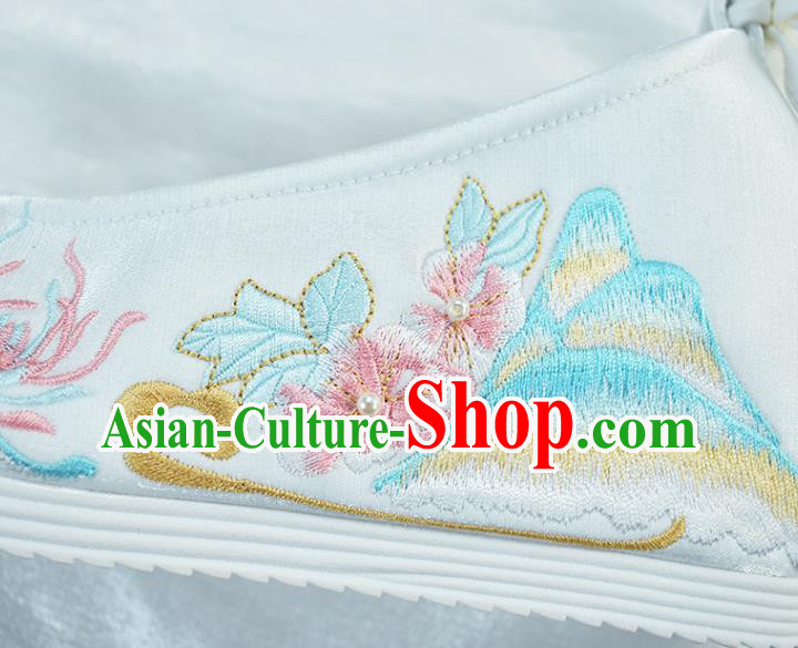China National White Embroidered Shoes Traditional Ming Dynasty Hanfu Shoes Ancient Princess Shoes China National White Embroidered Shoes Traditional Ming Dynasty Hanfu Shoes Ancient Princess Shoes