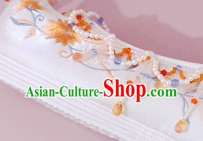 China Traditional National Shoes Classical Beads Tassel Shoes Embroidered Shoes China Traditional National Shoes Classical Beads Tassel Shoes Embroidered Shoes