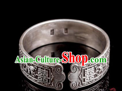 China National Wedding Silver Bracelet Jewelry Traditional Handmade Carving Butterfly Bangle Accessories China National Wedding Silver Bracelet Jewelry Traditional Handmade Carving Butterfly Bangle Accessories