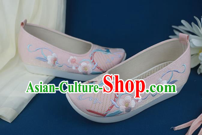 China Embroidered Pink Shoes Traditional Ming Dynasty Shoes Classical Dance Shoes China Embroidered Pink Shoes Traditional Ming Dynasty Shoes Classical Dance Shoes