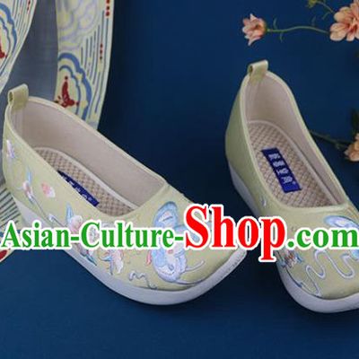 China Handmade Yellow Cloth Shoes National Embroidered Butterfly Shoes Traditional Ming Dynasty Princess Shoes