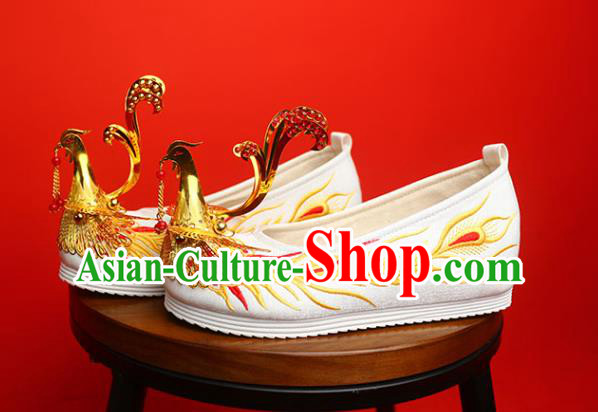 China Handmade Bride White Satin Shoes Golden Phoenix Shoes Traditional Wedding Shoes China Handmade Bride White Satin Shoes Golden Phoenix Shoes Traditional Wedding Shoes