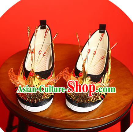 China Traditional Wedding Embroidered Shoes Handmade Bride Black Satin Shoes Golden Phoenix Shoes China Traditional Wedding Embroidered Shoes Handmade Bride Black Satin Shoes Golden Phoenix Shoes