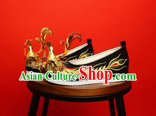 China Traditional Wedding Embroidered Shoes Handmade Bride Black Satin Shoes Golden Phoenix Shoes China Traditional Wedding Embroidered Shoes Handmade Bride Black Satin Shoes Golden Phoenix Shoes