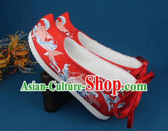 China Wedding Embroidered Red Cloth Shoes Handmade Traditional Shoes National Winter Shoes China Wedding Embroidered Red Cloth Shoes Handmade Traditional Shoes National Winter Shoes