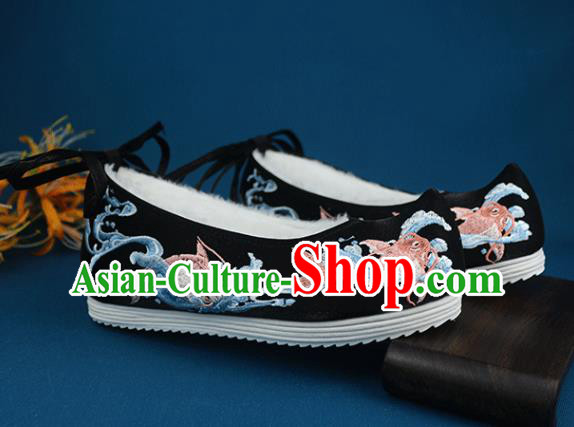 China Handmade Traditional Shoes National Winter Shoes Embroidered Fishes Black Cloth Shoes China Handmade Traditional Shoes National Winter Shoes Embroidered Fishes Black Cloth Shoes