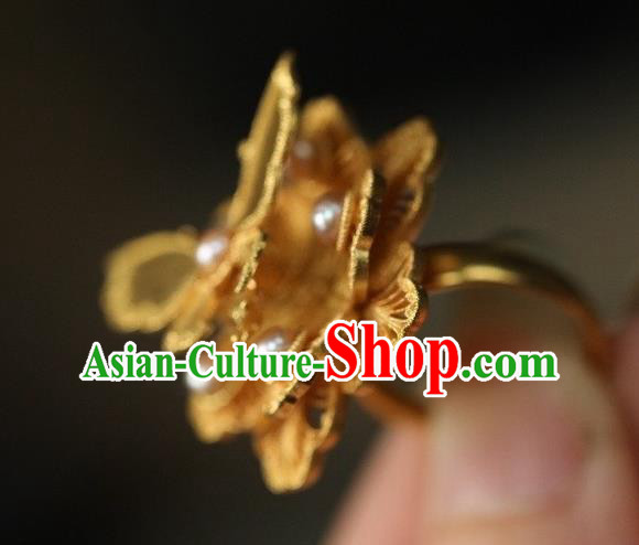 China National Golden Butterfly Ring Jewelry Traditional Handmade Qing Dynasty Pearls Circlet Accessories China National Golden Butterfly Ring Jewelry Traditional Handmade Qing Dynasty Pearls Circlet Accessories