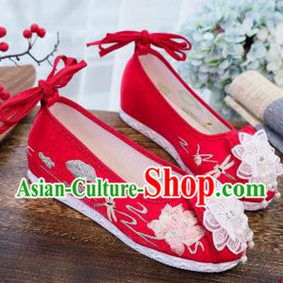 China Embroidered Lotus Shoes Traditional Hanfu Shoes Handmade National Red Cloth Shoes