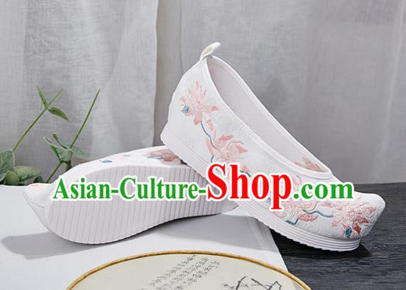 China National White Cloth Shoes Handmade Hanfu Shoes Traditional Shoes Embroidered Shoes China National White Cloth Shoes Handmade Hanfu Shoes Traditional Shoes Embroidered Shoes