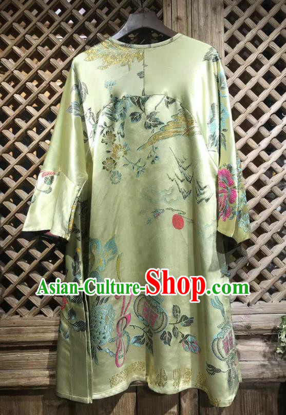 China Traditional Light Green Silk Shirt Tang Suit Costume National Upper Outer Garment China Traditional Light Green Silk Shirt Tang Suit Costume National Upper Outer Garment