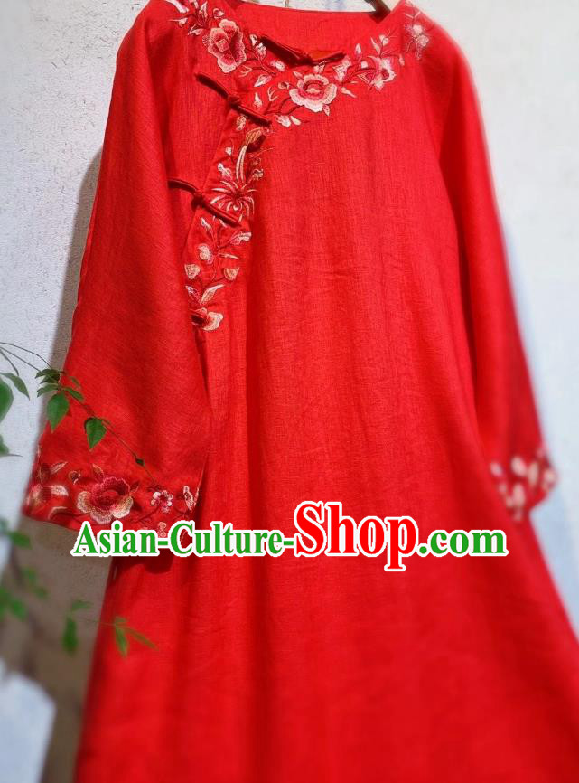 Chinese Embroidered Red Flax Qipao Dress Traditional Long Cheongsam National Clothing Chinese Embroidered Red Flax Qipao Dress Traditional Long Cheongsam National Clothing