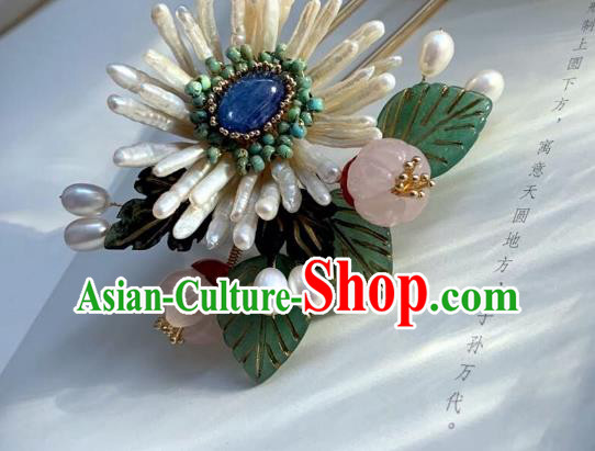 Chinese Handmade Shell Chrysanthemum Hair Stick Traditional Ming Dynasty Princess Rose Quartz Hairpin Chinese Handmade Shell Chrysanthemum Hair Stick Traditional Ming Dynasty Princess Rose Quartz Hairpin