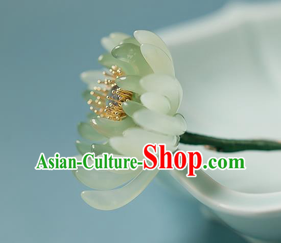 Chinese Handmade Hair Stick Traditional Ming Dynasty Empress Green Chrysanthemum Hairpin Chinese Handmade Hair Stick Traditional Ming Dynasty Empress Green Chrysanthemum Hairpin