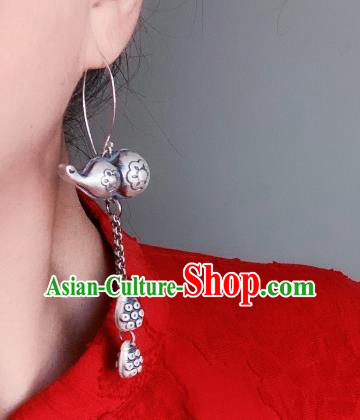 China Traditional Cheongsam Ear Accessories National Silver Carving Gourd Earrings China Traditional Cheongsam Ear Accessories National Silver Carving Gourd Earrings