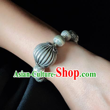Handmade Chinese Agate Carving Wristlet Accessories Ethnic Bangle National Silver Lock Bracelet Handmade Chinese Agate Carving Wristlet Accessories Ethnic Bangle National Silver Lock Bracelet