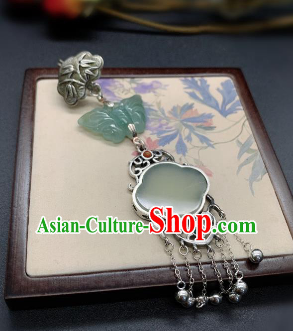 Handmade Chinese Silver Tassel Brooch Accessories National Jade Pendant Handmade Chinese Silver Tassel Brooch Accessories National Jade Pendant