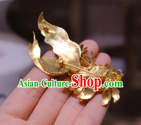 China Traditional Cheongsam Gems Breastpin Jewelry Handmade Filigree Goldfish Brooch Accessories China Traditional Cheongsam Gems Breastpin Jewelry Handmade Filigree Goldfish Brooch Accessories
