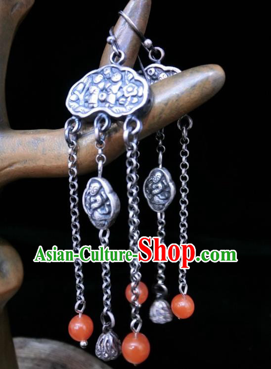 China Traditional Agate Tassel Ear Accessories National Cheongsam Silver Carving Earrings Jewelry China Traditional Agate Tassel Ear Accessories National Cheongsam Silver Carving Earrings Jewelry